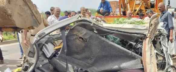 A horrific accident involving a vehicle carrying devotees