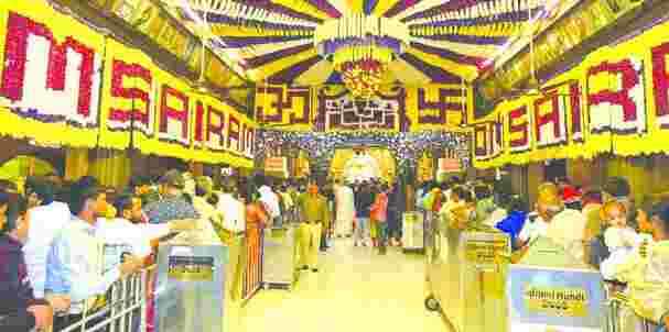 Bomb threat to Shirdi Sai Sansthan