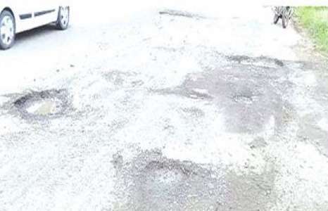 Car and bike accident on Akole-Rajur road