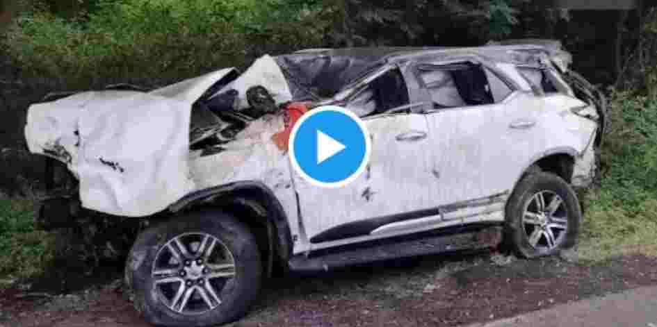 Three Sai devotees die after Fortuner overturns, one dies in a pothole in Nagar