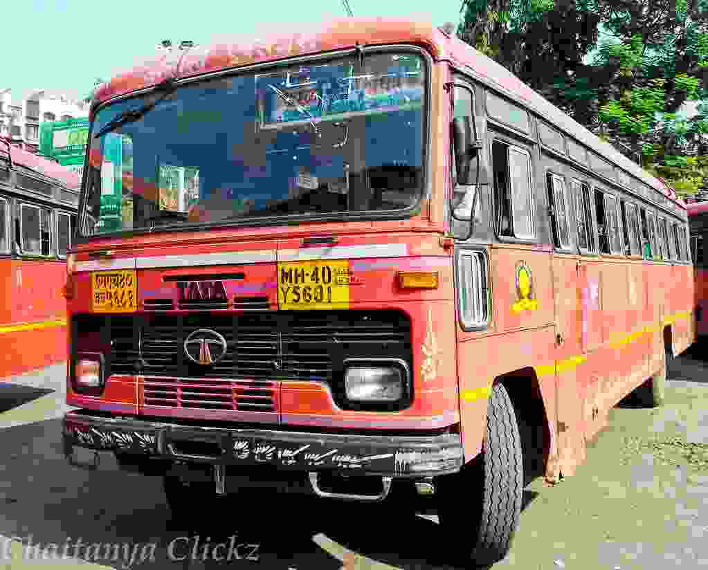 Stones pelted at passenger bus in Akole taluka
