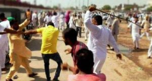 Sangamner two groups clash