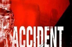 Latest news Sangamner Accident of four-wheeler