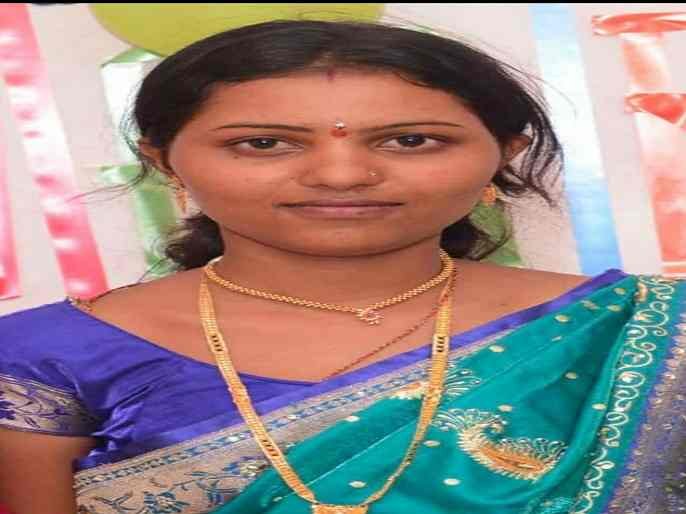 Rahuri Married woman dies after getting stuck