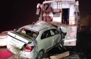 Nevasa accident between car and travel on Nagar Aurangabad highway