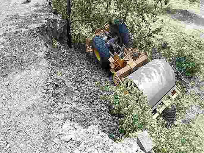 Karjat Driver dies when road roller overturns