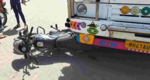 person was killed in a head-on Accident between a two-wheeler and a tanker