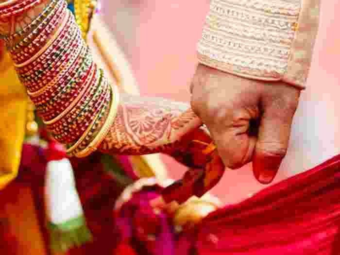 Ahmednagar News marriage broke up after the bridegroom's plate
