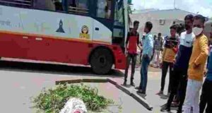 Accident Woman dies after tanker wheel overturns