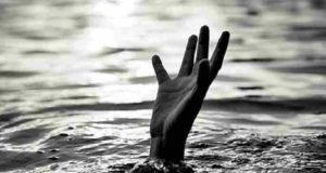 Kopargaon Young veterinarian drown in farm