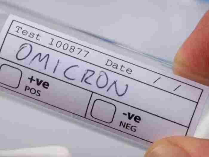Omicron Search for 13 passengers from abroad started in Ahmednagar