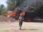 Ahmednagar Tanker fire at petrol pump