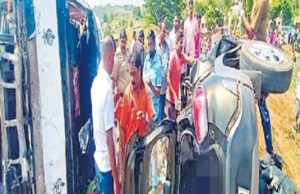 Kolhapur Car container accident kills 4 members of family