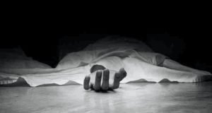 Dead body of an unidentified 25-year-old youth was found on the road