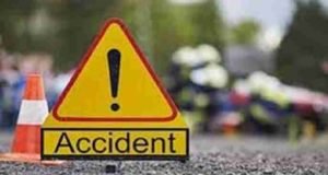 Two-wheeler hit by unknown vehicle on Pune-Nashik highway