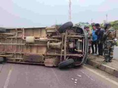 Accident army soldier's car overturned in the ghat