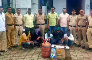 राजूर पोलिसांची कारवाई: किराणा दुकान फोडणारे आरोपी गजाआड Rajur Accused of breaking grocery store