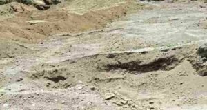 Illegal sand dumper caught in Bota Shiwar