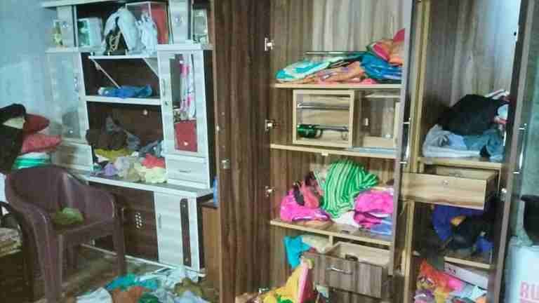 theft again in Sangamner taluka, looted in two lakhs