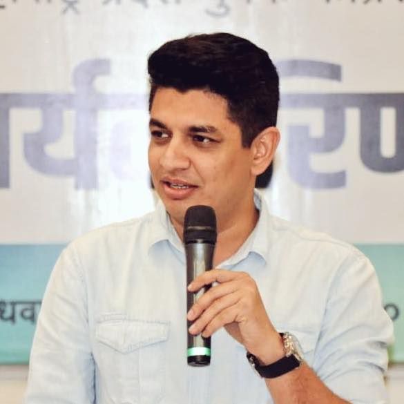 Satyajeet Tambe said about Shubhangi Patil who visited Thorat.