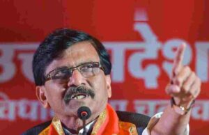 संजय राउतांच्या अडचणी पुन्हा वाढणार का? त्यांच्यावर दोन पोलीस ठाण्यात गुन्हा दाखल Sanjay Raut Crime Filed in Nashik and Thane