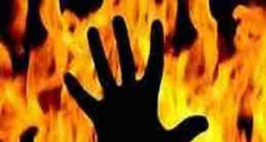 On seeing the police, the young man threw petrol and set it on fire