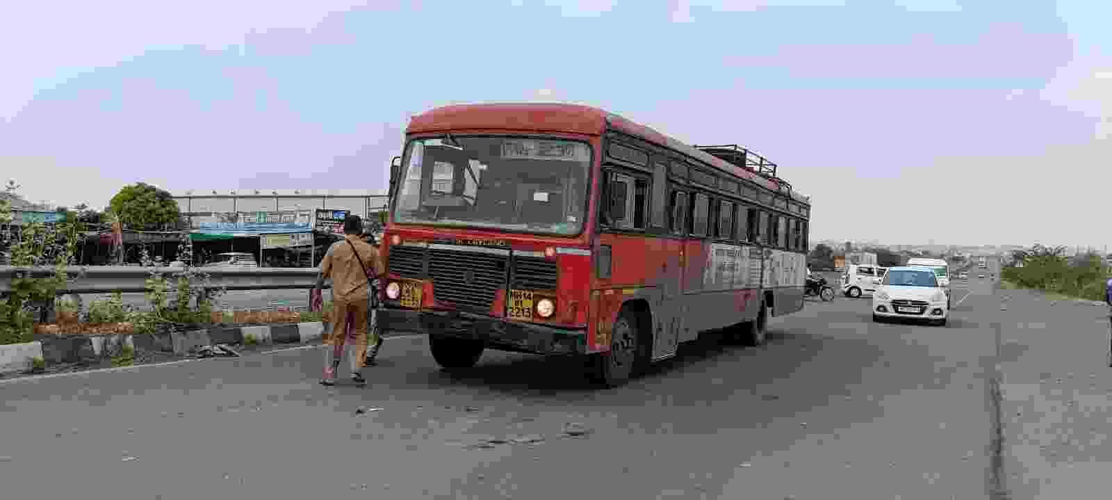 accident involving bus and motorcycle on Pune Nashik highway
