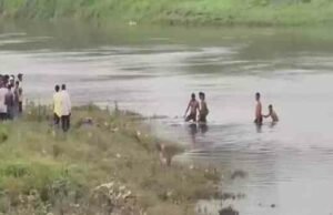 A school student jumped into the river and something happened