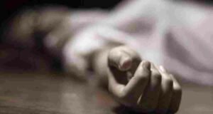 married woman who returned home committed suicide