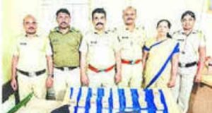 Two arrested with fake notes of 6 lakhs