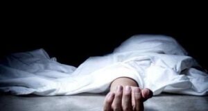 Young woman commits suicide by hanging herself