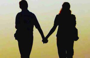 Man commits suicide by hanging himself in front of his girlfriend