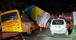 Freight truck overturns on school bus in Shirdi