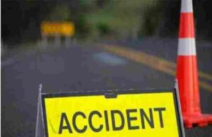 Tempo hits two-wheeler two youths die