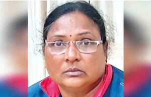 Female Police Sub-Inspector caught taking bribe of Rs. 40,000