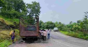 Plot to defraud insurance and finance companies by burning trucks in Akole