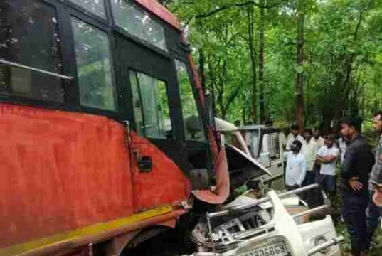 accident involving ST bus and Bolero one dead