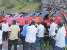 Bus overturns at Chandanapuri Ghat, 10 passengers injured in accident